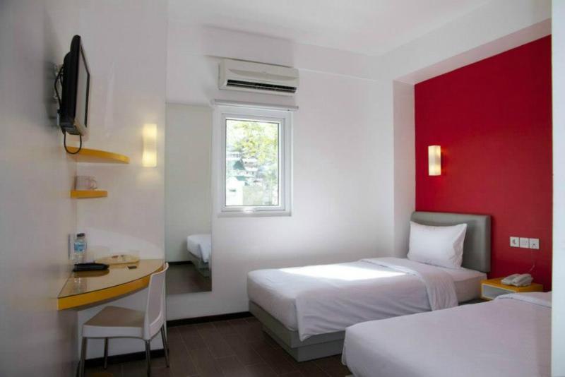 Amaris Hotel Thamrin City Джакарта Экстерьер фото