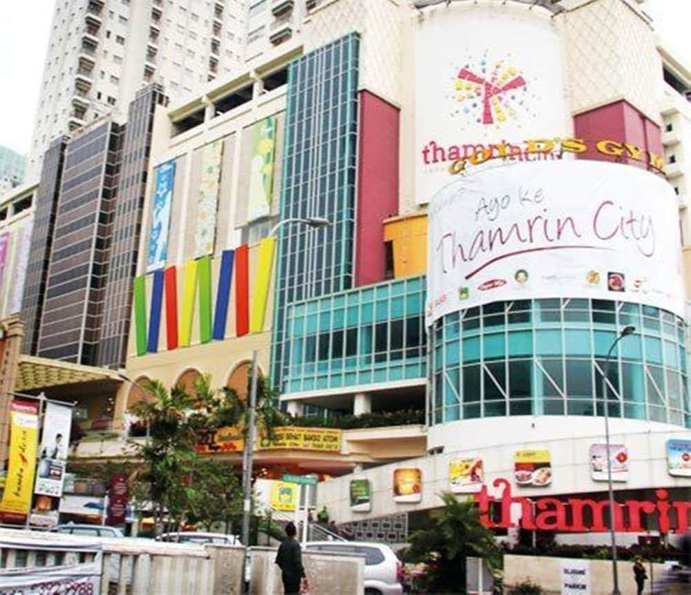 Amaris Hotel Thamrin City Джакарта Экстерьер фото