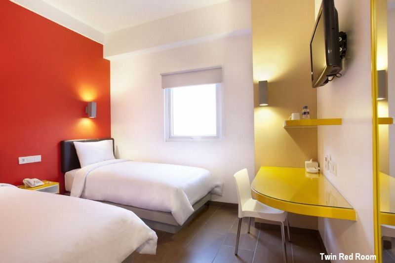 Amaris Hotel Thamrin City Джакарта Экстерьер фото