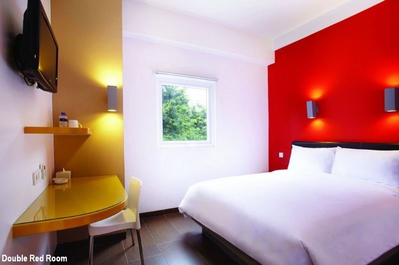 Amaris Hotel Thamrin City Джакарта Экстерьер фото